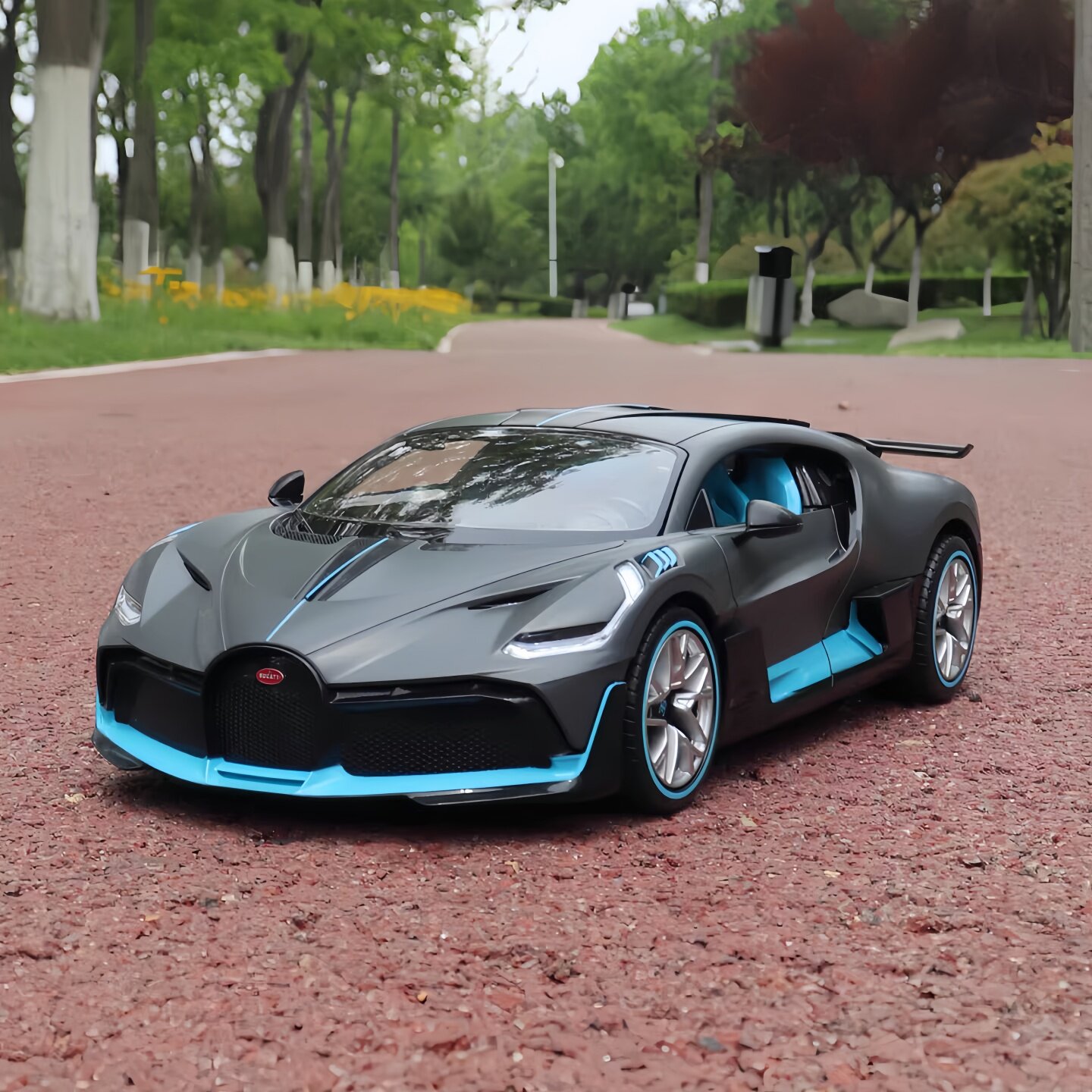 星辉布加迪Divo遥控汽车APP操控双开门电动赛车男孩生日礼物玩具