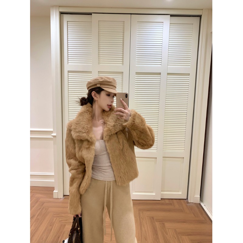 高级感环保兔毛皮草翻领长袖短款外套女秋冬皮毛一体保暖宽松上衣