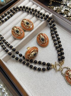 俄罗斯金款滴油橙色复古昆虫圣甲虫串珠双层项链耳拍戒指胸针套装