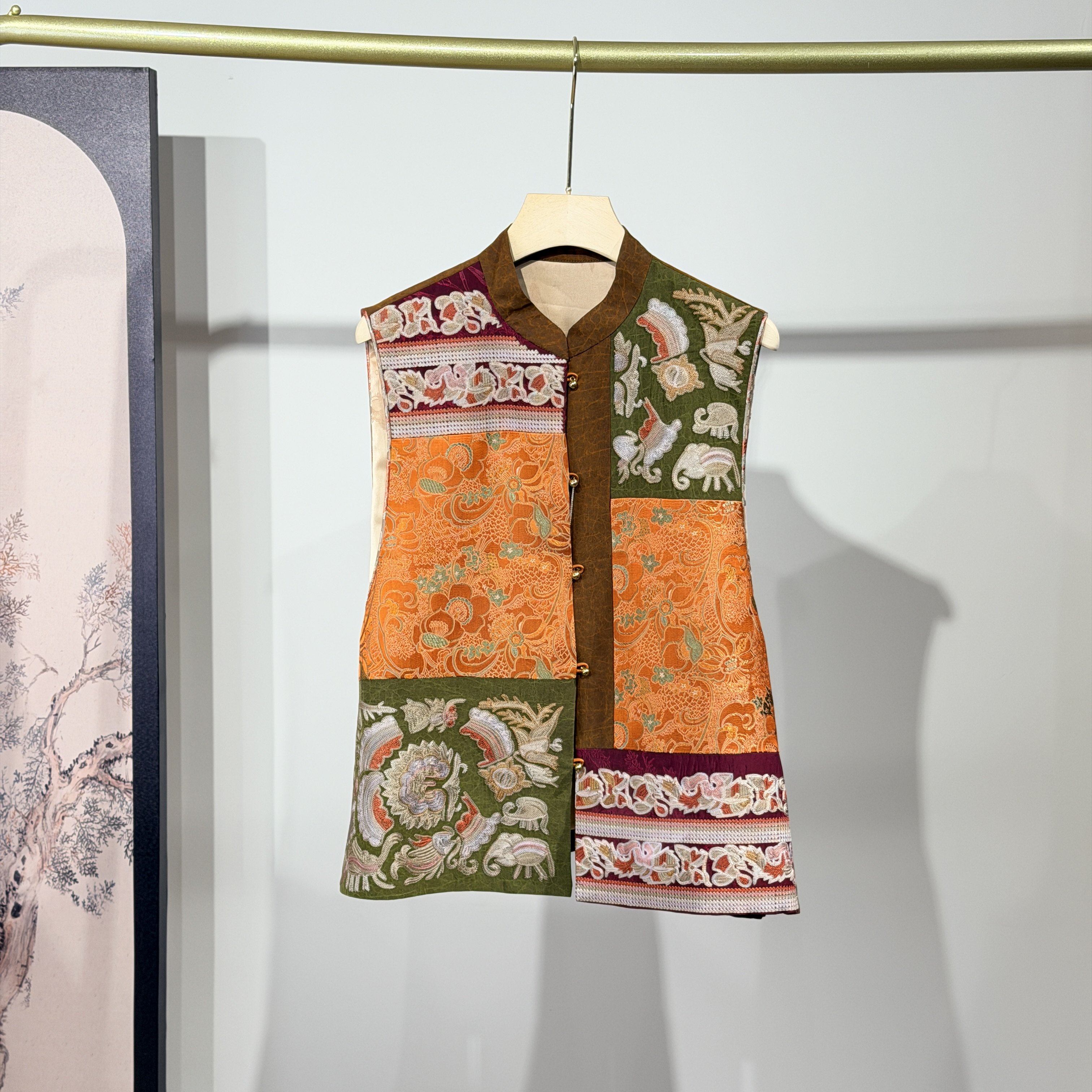 新中式国风早春新款重工刺绣拼接撞色设计龟裂纹复古大气马甲坎肩,女装/女士精品,真丝上装,淘宝优惠券,粉丝福利购,淘宝优惠卷