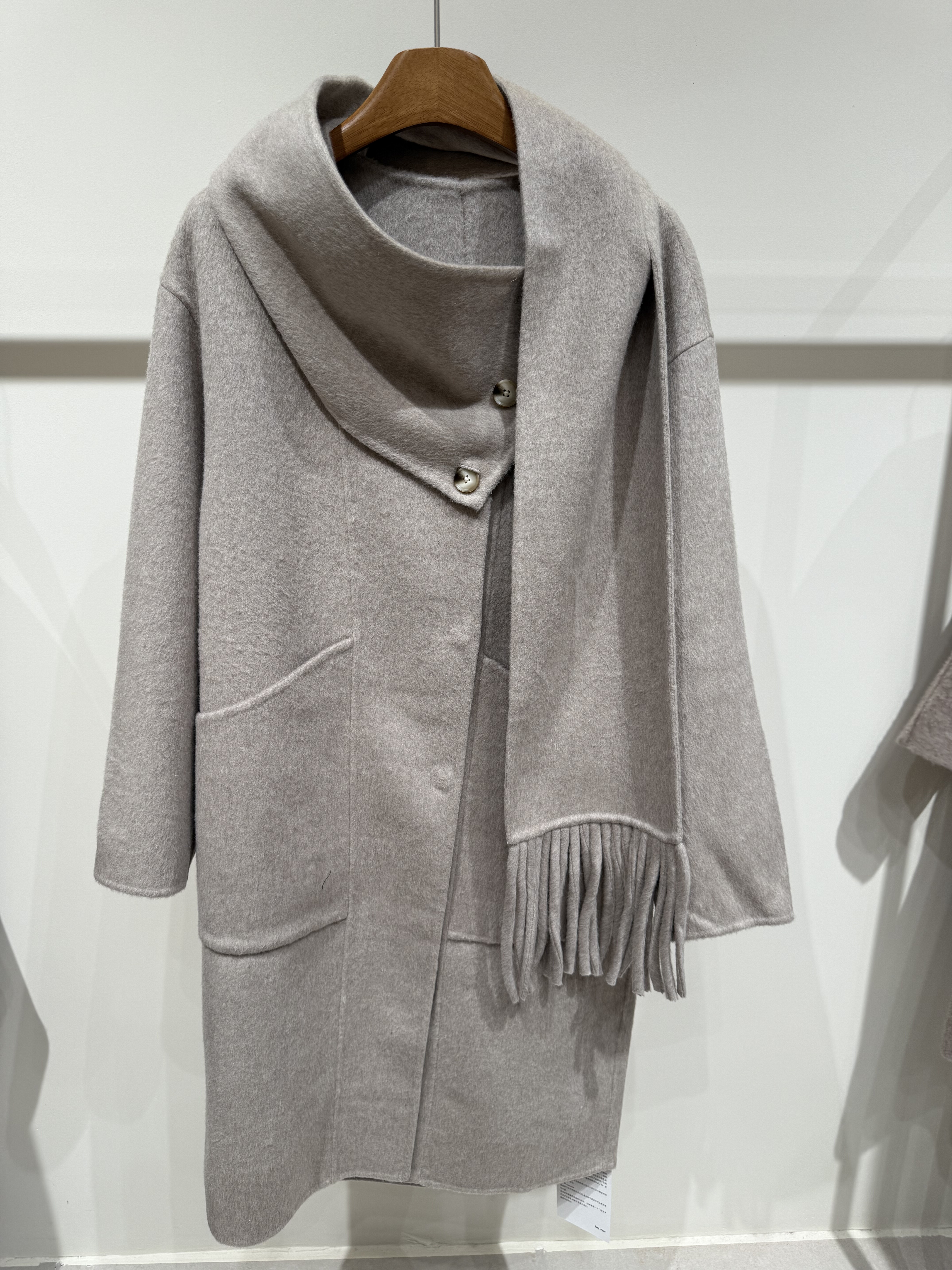 深圳主z原创品牌2025新款冬时尚百搭休闲显瘦气质羊绒大衣中长款