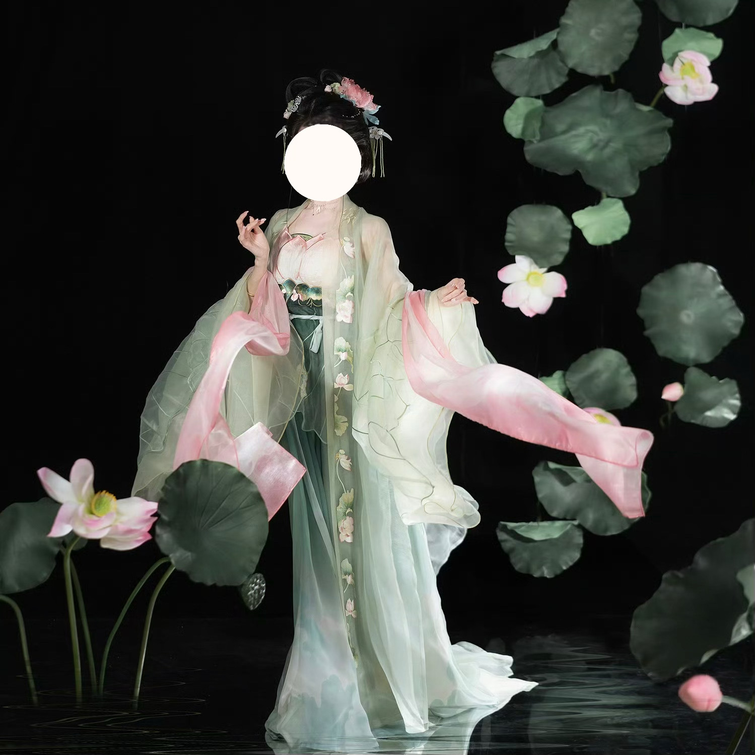 现货诃子裙莲荷花女绣花春夏2025听雨高端十二汉服古风套装气质之