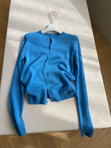 2026早春新款圆领羊毛羊绒针织开衫女宽松显瘦百搭毛衣外套上衣