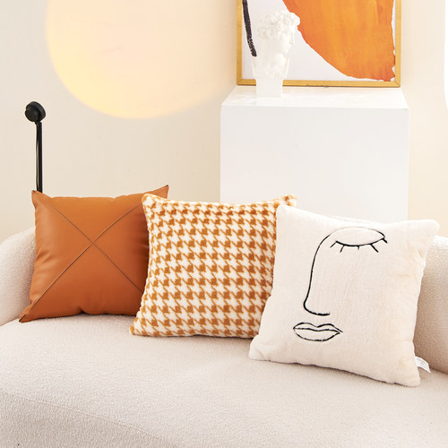 avigers毛绒现代简约抱枕轻奢