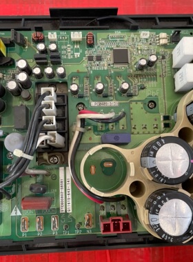 大金空调配件PC0409-3压缩机变频板RHXYQ10-16MAY1-RZP450MAY1