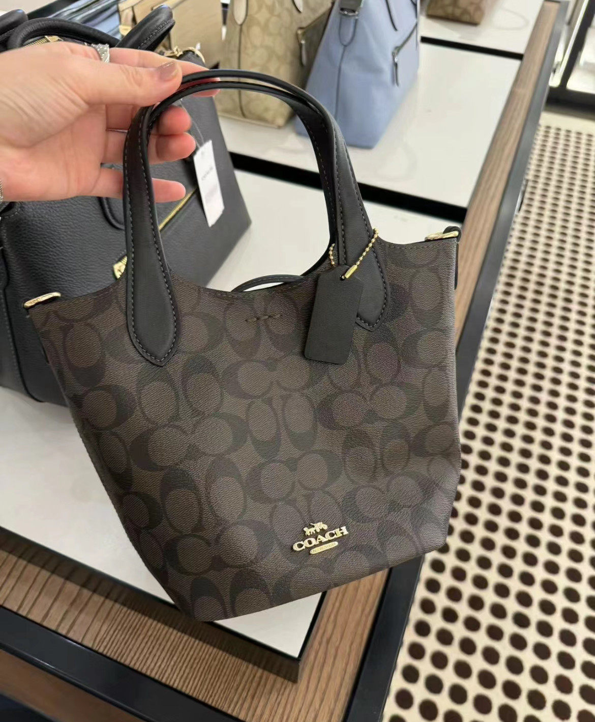 coach蔻驰汉娜hanna女包菜篮子手提包单肩斜挎托特包小水桶包