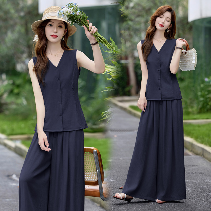 2026年夏季时尚休闲套装女新款百搭宽松遮肉显瘦气质通勤两件套潮