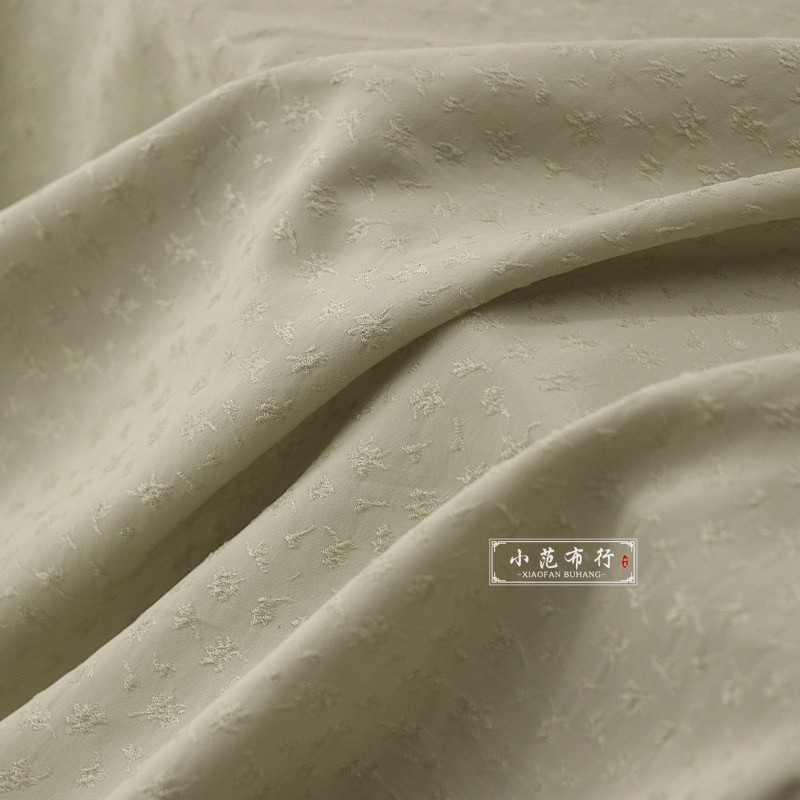米色带绿色涤棉星星点点提花布料柔软细腻连衣裙汉服衬衫睡衣面料