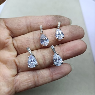 锆石耳钉2件价格 包邮 B12 满29元
