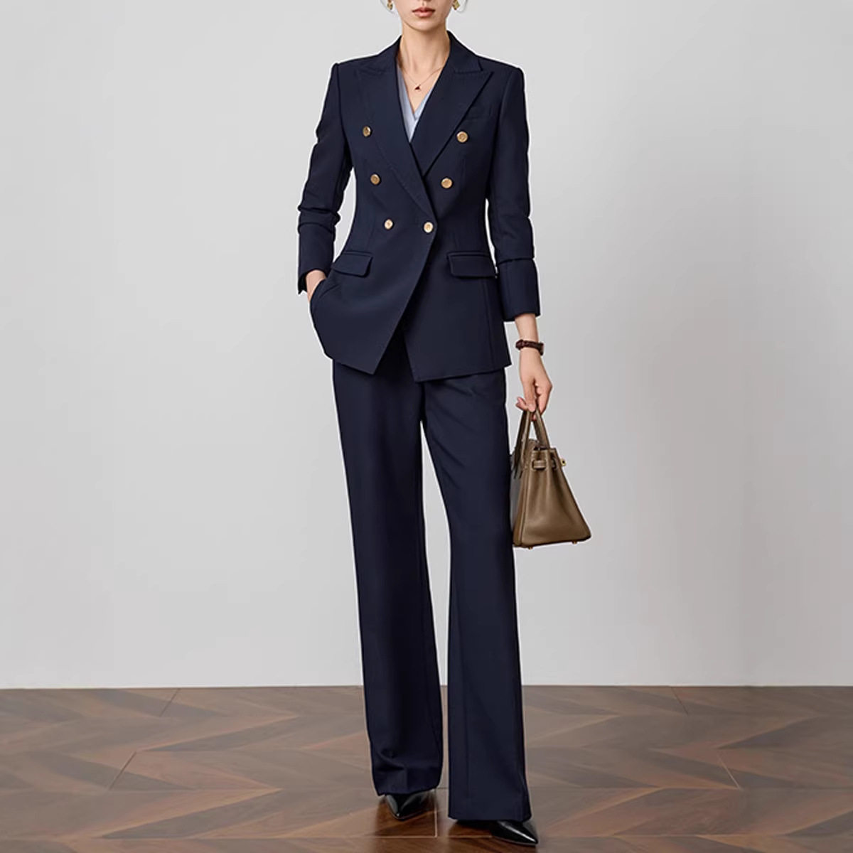春秋大码藏青色金属扣轻奢西装外套职场职业高端西服直筒裤套装女,女装/女士精品,大码套装,淘宝优惠券,粉丝福利购,淘宝优惠卷
