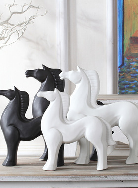 现代简约客厅陶瓷马摆件家居饰品办公室书房样板间创意装饰品摆设