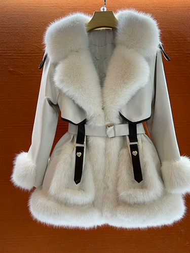 Длинная зимняя удерживающая тепло куртка, средней длины