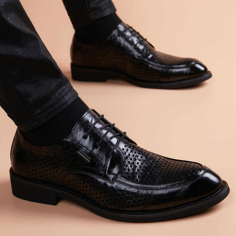 2026年夏季新款商务正装皮鞋男 英伦真皮透气尖头镂空洞洞皮凉鞋