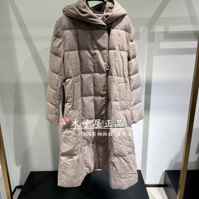 香港艾米尔/XMLEE 2025年秋冬新款 羽绒服 X542Y7707-9990