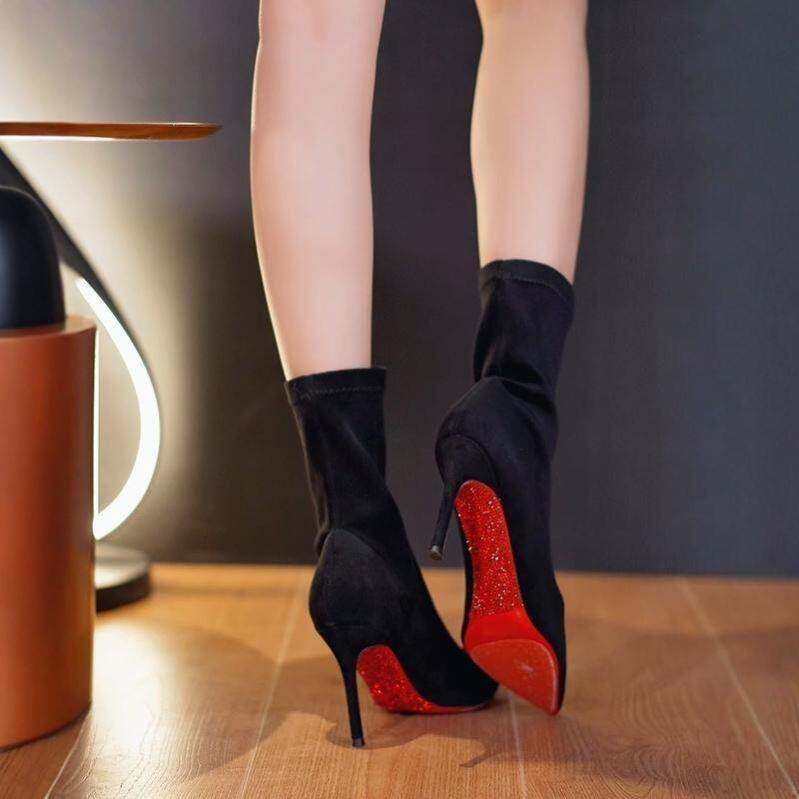 吱喵西西2025秋冬季绒面裸色温柔性感细跟尖头高跟短靴瘦瘦弹力靴