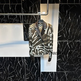 2026年春季新款复古咖色斑马纹拼接领袖女装休闲衬衫帅气港风外套