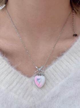 韩国新款锆石蝴蝶结草莓吊坠项链甜美时尚简约锁骨链个性百搭饰品