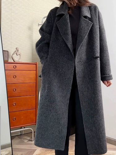 徐大可家过膝长款牛角扣羊毛大衣