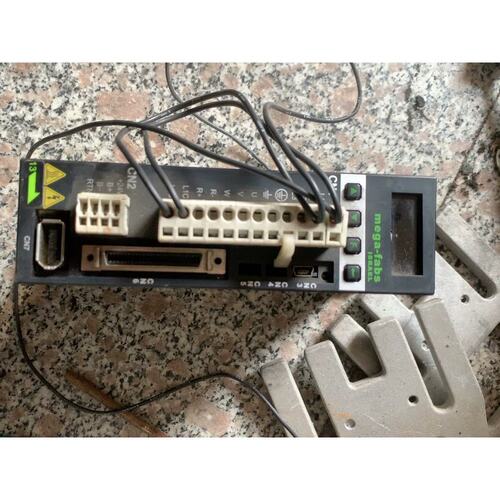 议价台湾mega-fs伺服驱动器D2-0123-S-A0，实