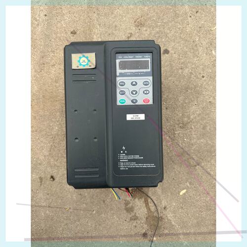 议价变频器5.5千瓦，580-5R5G-4-5020.实物图