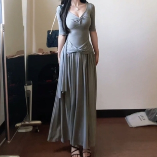 纯欲御姐风V领七分袖 高级感收腰显瘦A字长裙 连衣裙女2025秋冬新款