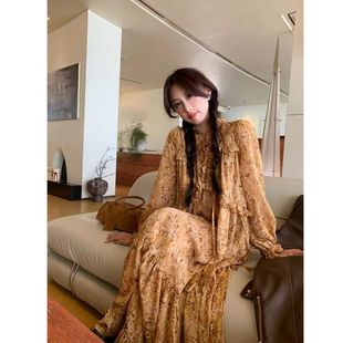 气质碎花长袖 复古法式 V领荷叶边设计感打底连衣裙女 新款 2025秋季