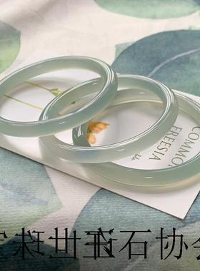 高端远山黛晴水绿高冰透玛瑙色细圆条手镯古风油青色玉髓镯子女款