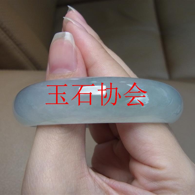 正宗缅甸翡翠色浅色油青正圈手镯
