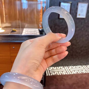 危地马拉冰种冰透蓝翡翠色手镯晴水底天空蓝正圈平安玉镯子百搭款