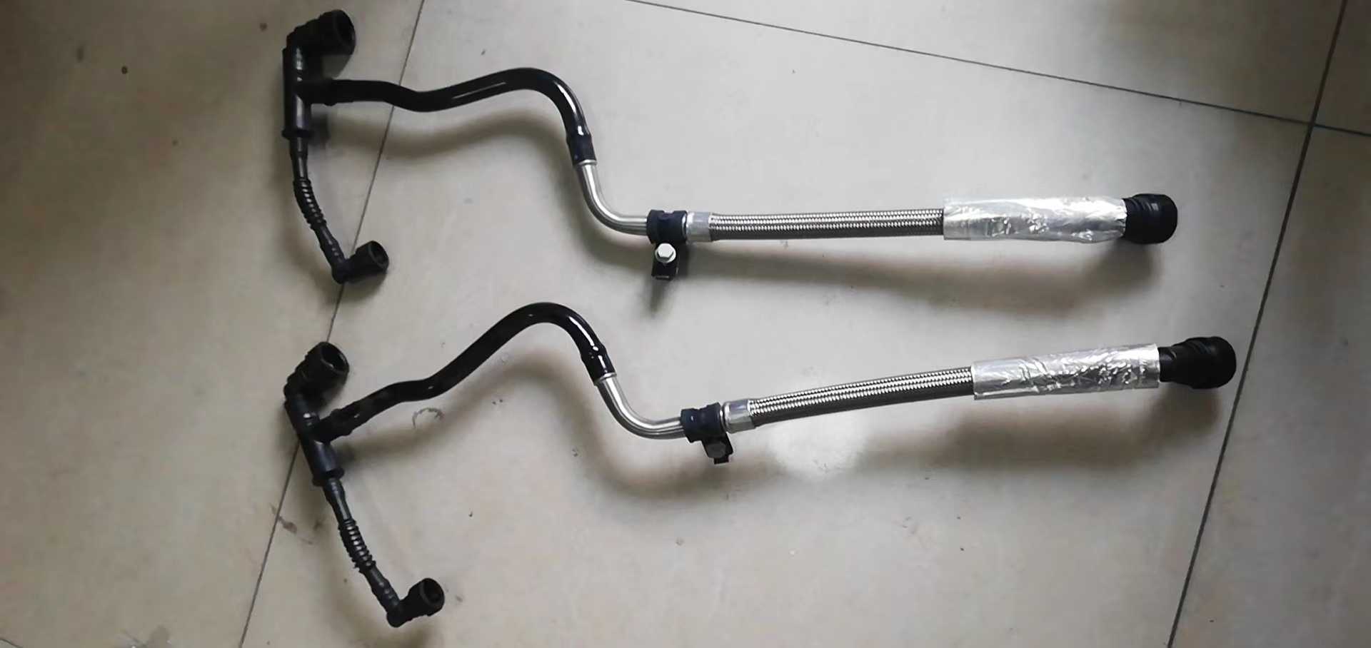 适用于昂科威全新君越.2.0T发动机曲轴箱通风管废气管LTG发动机