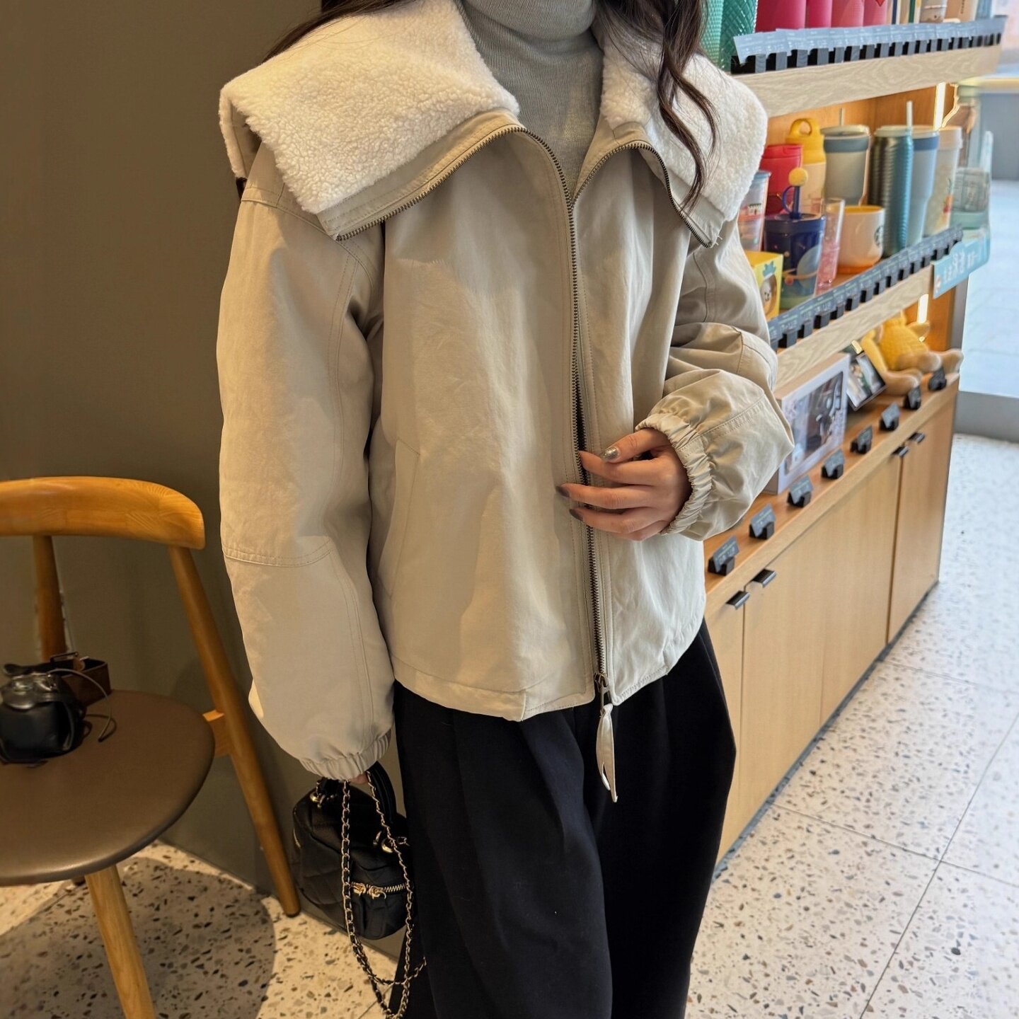 时尚休闲毛毛大翻领加厚棉衣外套女2025冬季新款宽松显瘦保暖