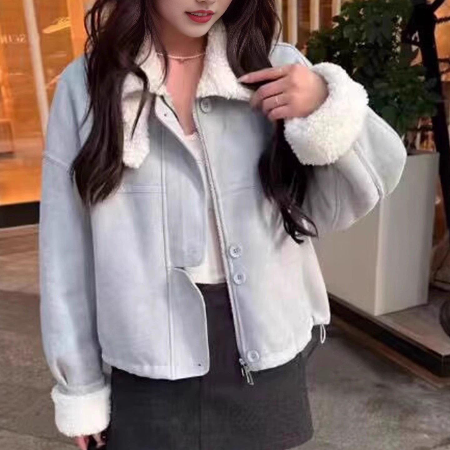 加绒加厚皮毛一体外套女2025冬季新款短款翻领显瘦机车服夹克上衣