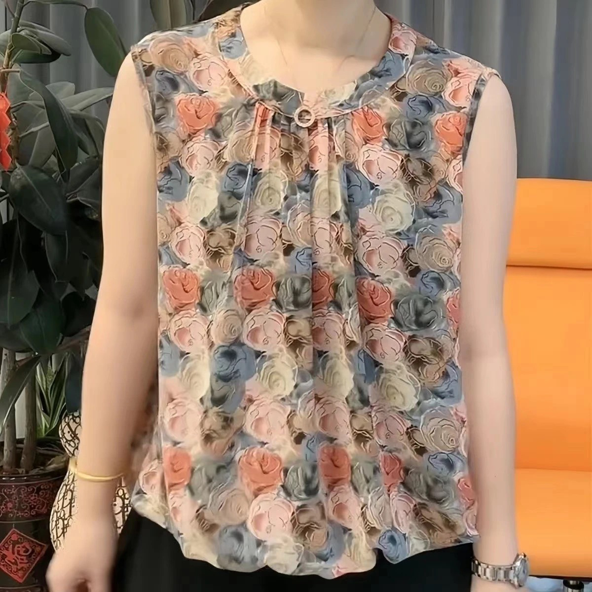 2025夏季新款时尚百搭气质宽松遮肉显瘦洋气无袖背心女士上衣