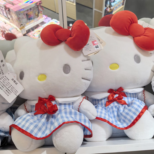 正版凯蒂猫田园毛绒包挂件礼物