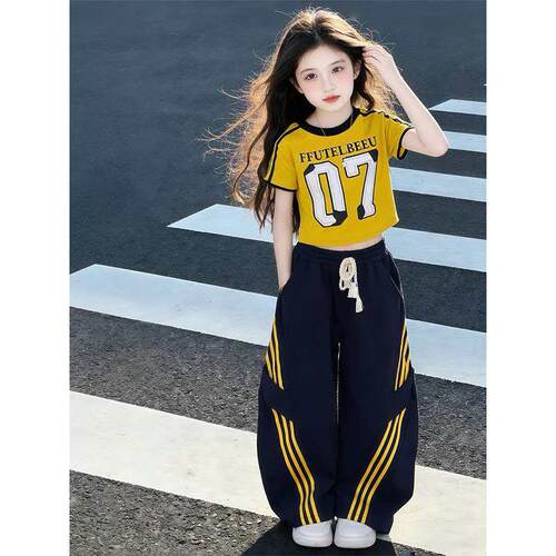 女童短袖T恤套装夏季2026新款儿童休闲夏装女孩宽松弯刀裤两件套