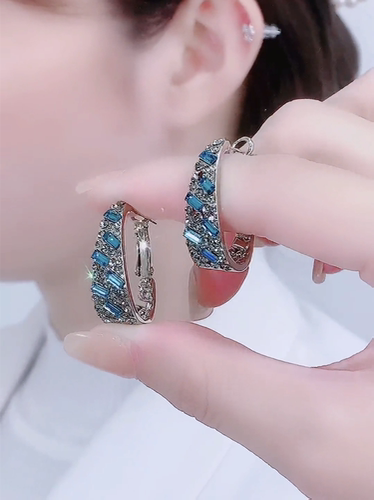 高级感复古银针蓝水晶女轻奢耳环