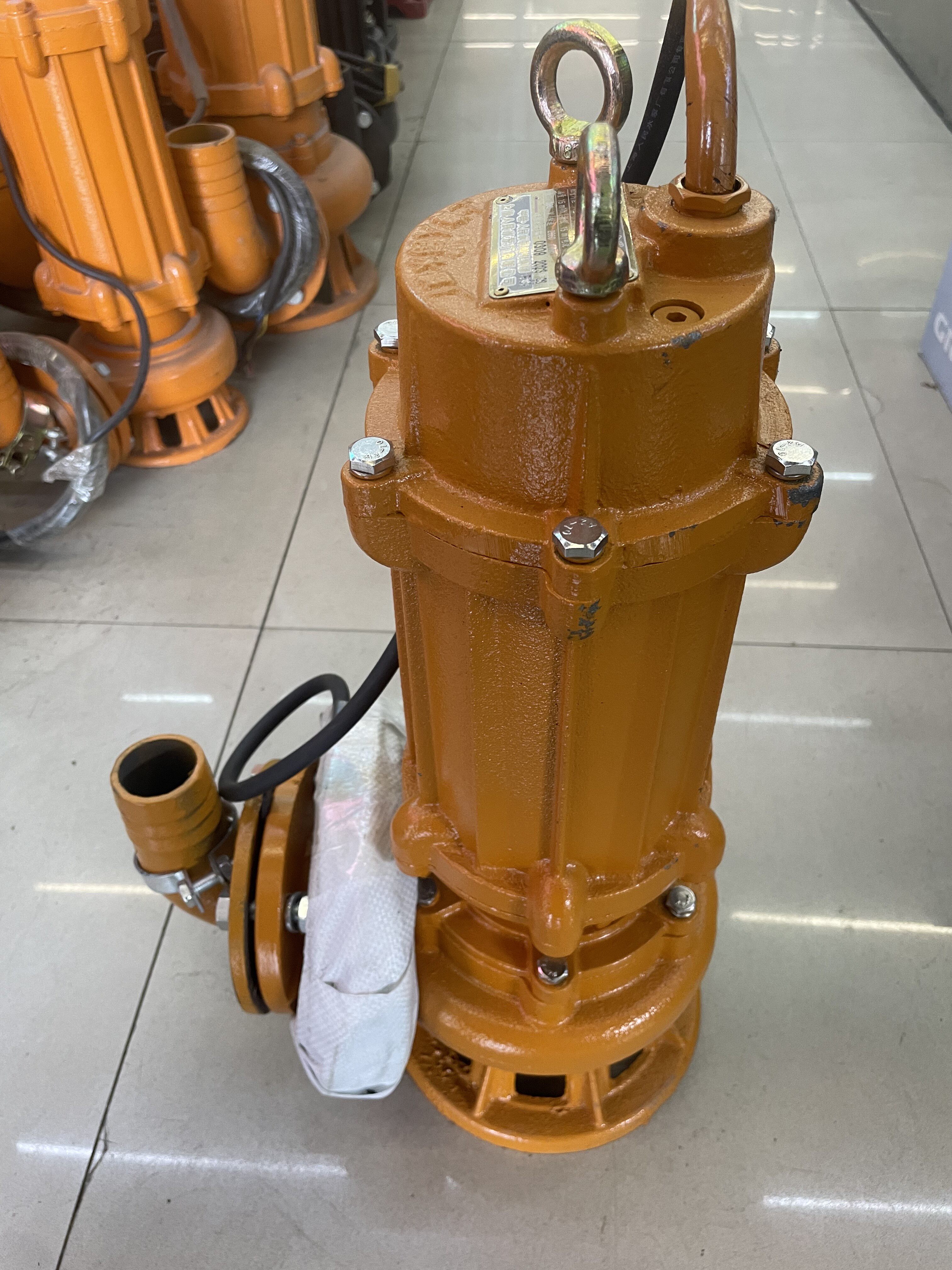 上海人民污水潜水泵50WQ15-15-1.5无堵塞污水泵灌溉排水380V1.5kw,五金/工具,污水泵/污水提升器,淘宝优惠券,粉丝福利购,淘宝优惠卷