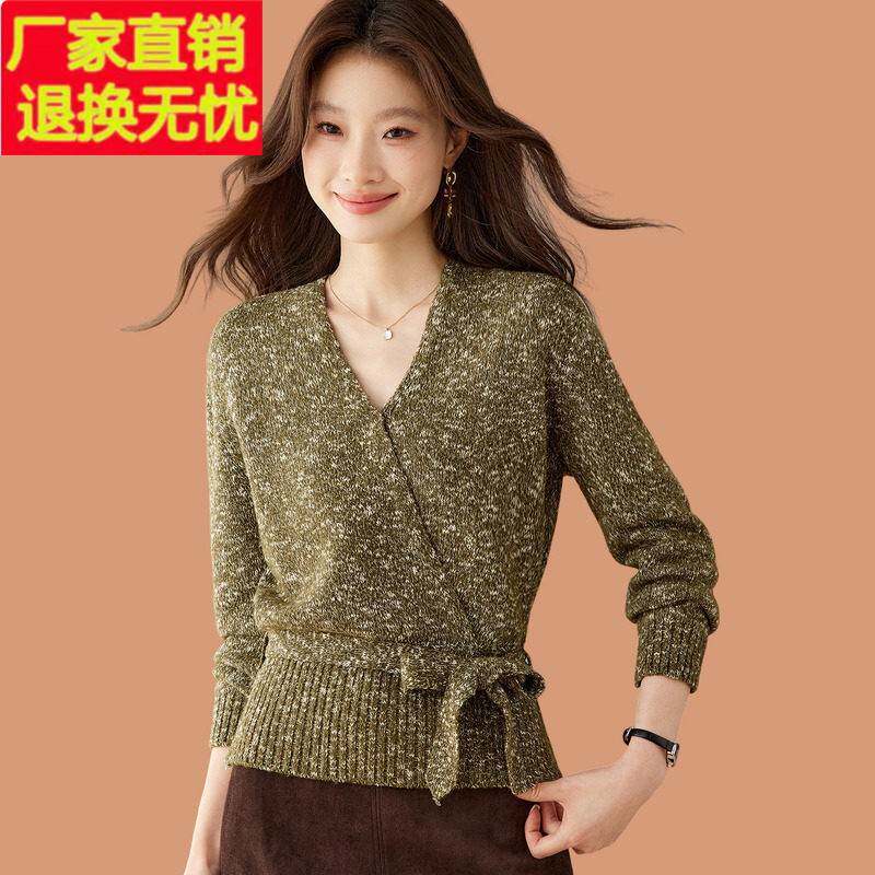 v领羊毛打底衫女秋冬2026新款设计感洋气鸡心领毛衣高腰短款上衣