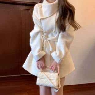 黑色赫本风短款毛呢斗篷大衣女秋冬季加厚2025新款感呢子外套