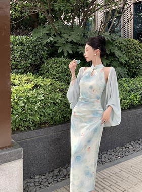 新中式复古国风挂脖绿色旗袍女2025夏收腰显瘦防晒开衫上衣两件套