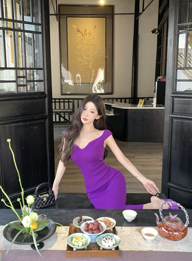 法式气质修身显瘦针织连衣裙女2025夏季新款高级感紫色包臀长裙