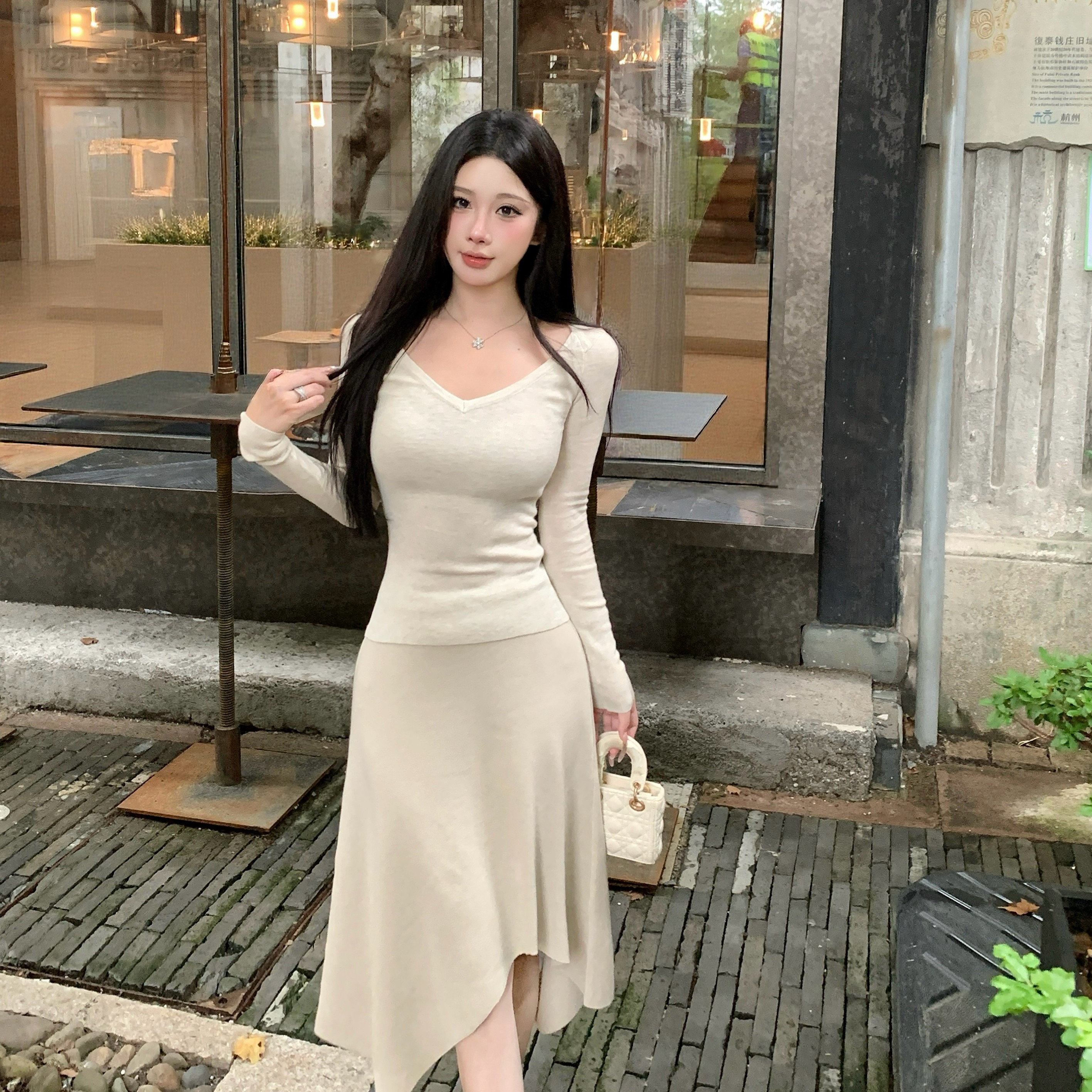 温柔奶油杏色v领针织衫内搭上衣纯色高腰伞裙不规则半身裙套装