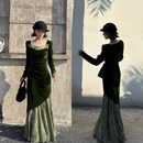 Mimo 复古气质方领丝绒连衣裙女秋冬收腰显瘦打底鱼尾裙子 dk法式