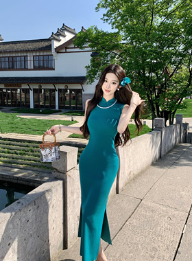 新中式国风港工绿色显白改良版针织旗袍连衣裙修身显瘦包臀裙女夏