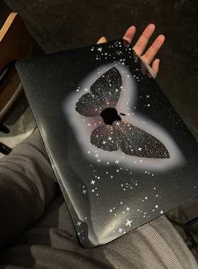 汪三岁原创「电子蝴蝶」MacBook保护壳苹果笔记本2025款M4pro14寸16寸air13寸M1/M2/M3保护套配件