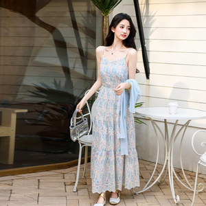 爆款减龄度假风连衣裙女2026春夏新款提花吊带长裙防晒外披两件套