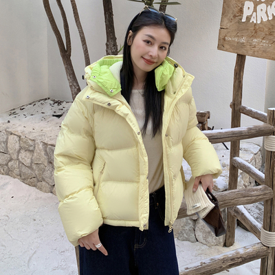 爆款高端羽绒服女2025冬新款连帽加厚保暖面包服白鸭绒大码短外套