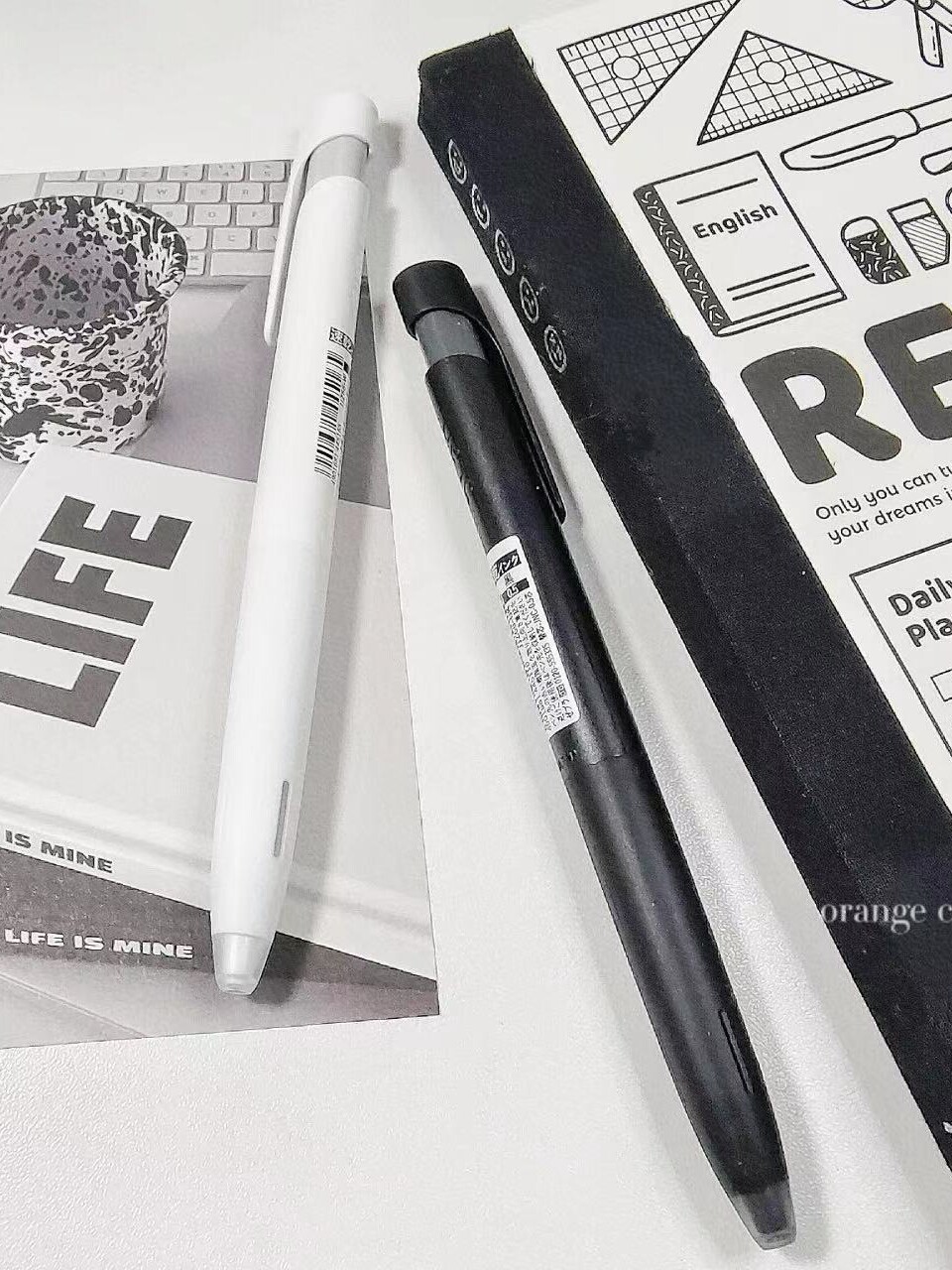 일본 얼룩말 젤 펜 블렌 속건성 워터 펜 JJZ66 진동 흡수 펜 고가 커피 한정 펜 0.5MM 학생 푸시 버튼 검정색 펜 공식 웹 사이트