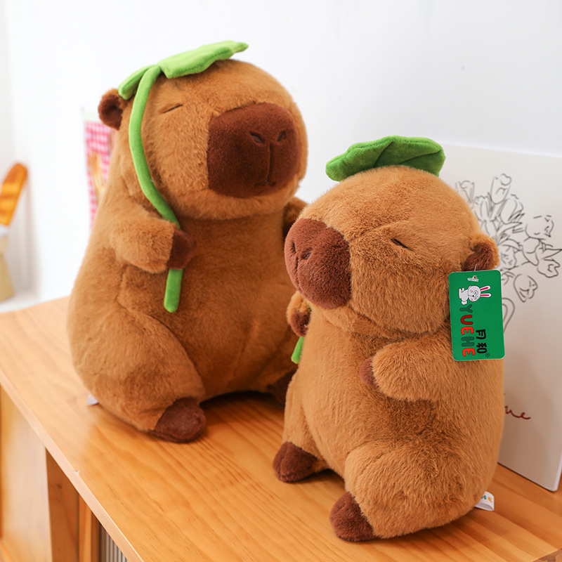网红卡皮巴拉毛绒玩具跨境水豚公仔capybara荷叶水豚儿童玩偶