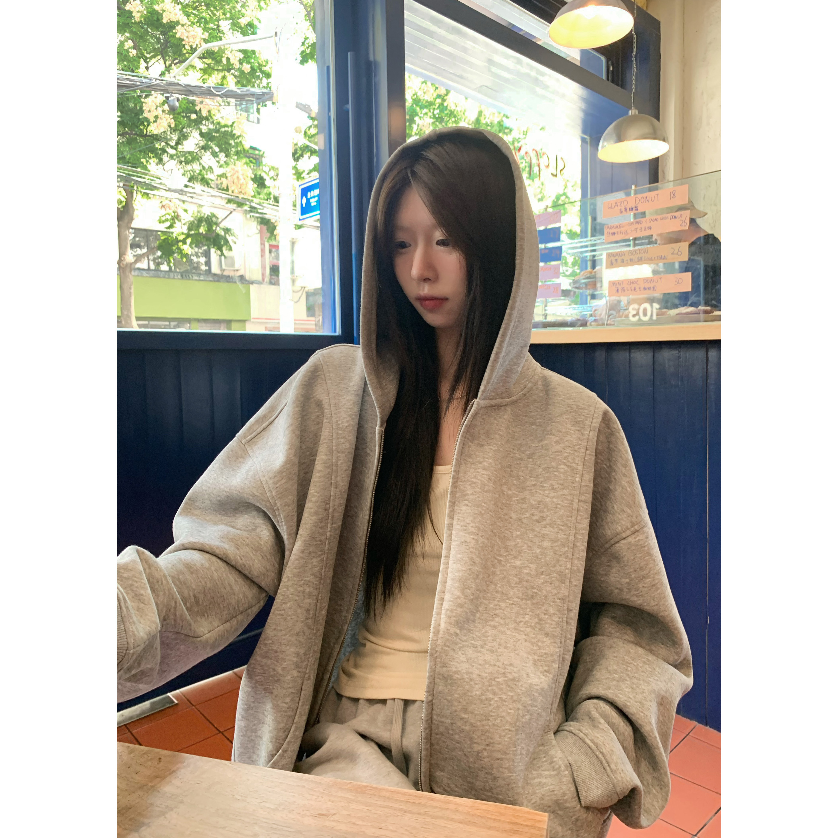 挺阔版型宽松落肩连帽卫衣开衫